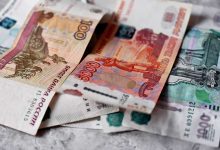 Фото - Россияне и компании из-за санкционного давления переводят свои валютные счета в рублевые