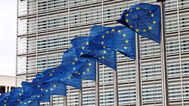 Фото - Bloomberg сообщило о планах ЕС предоставить Украине €5 млрд тремя траншами